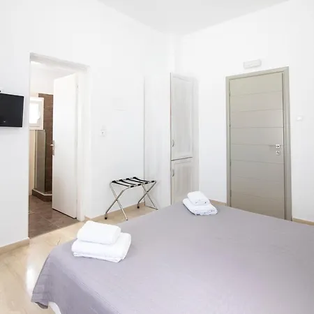 Evas House 2* Fira (Santorini)