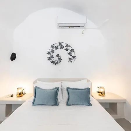 Evas House Fira (Santorini)
