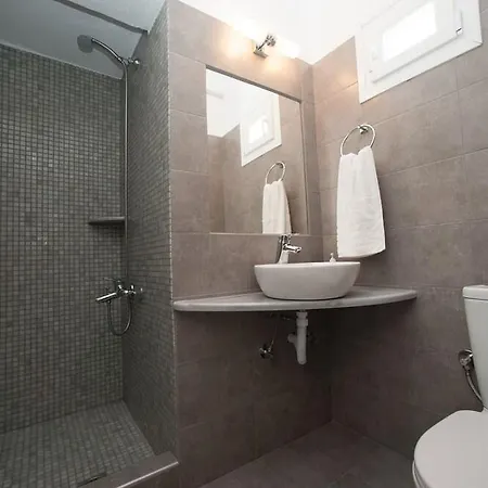 Eva's House 4*