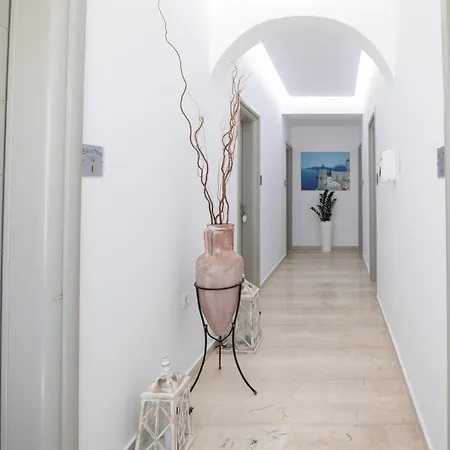 Guest house Evas House 2*