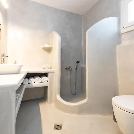 Evas House 2* Fira (Santorini)