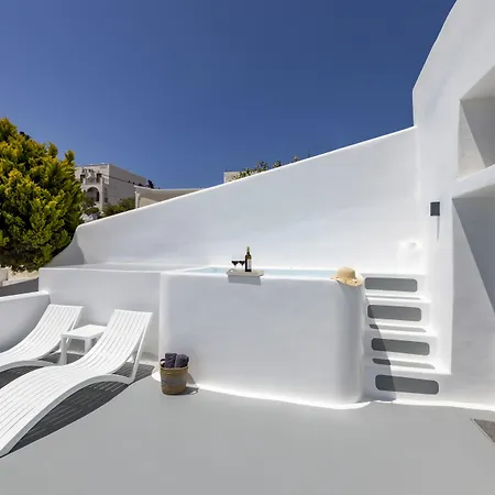 Evas House