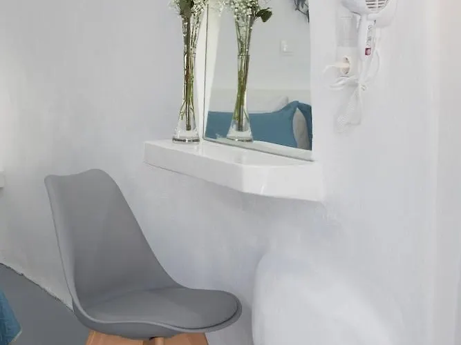 Evas House 4* Fira (Santorini)