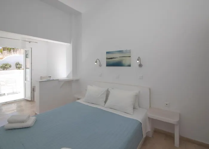 Evas House 4* Fira (Santorini)