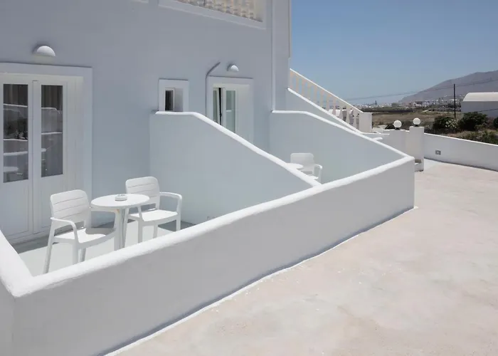 Evas House 4* Fira (Santorini)
